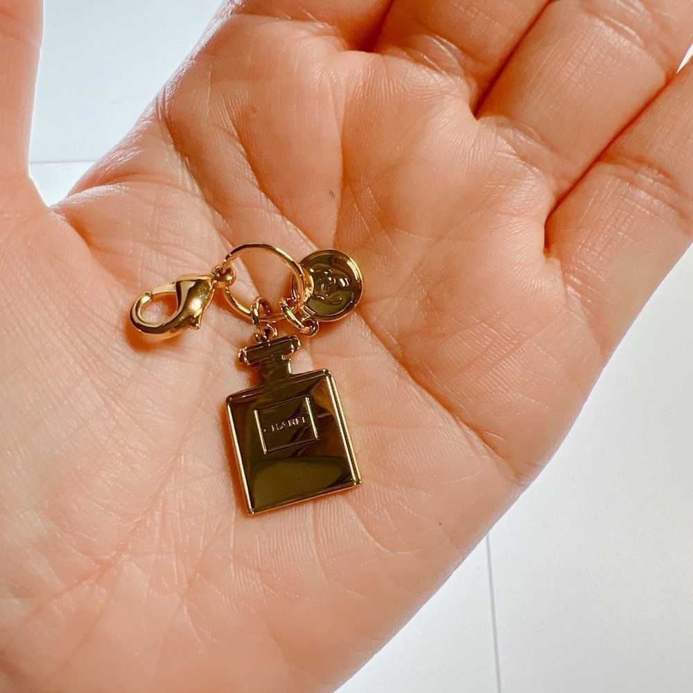 Chanel No.5 Perfume Bottle Charm w/Clasp and CC Logo GWP